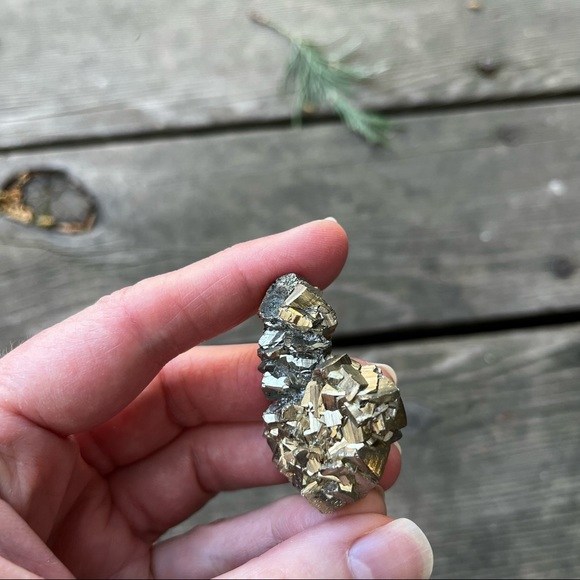 Pyrite Rose Flower - Double Formation - Picture 10 of 14